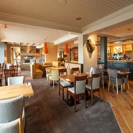 Premier Inn Ившем Экстерьер фото