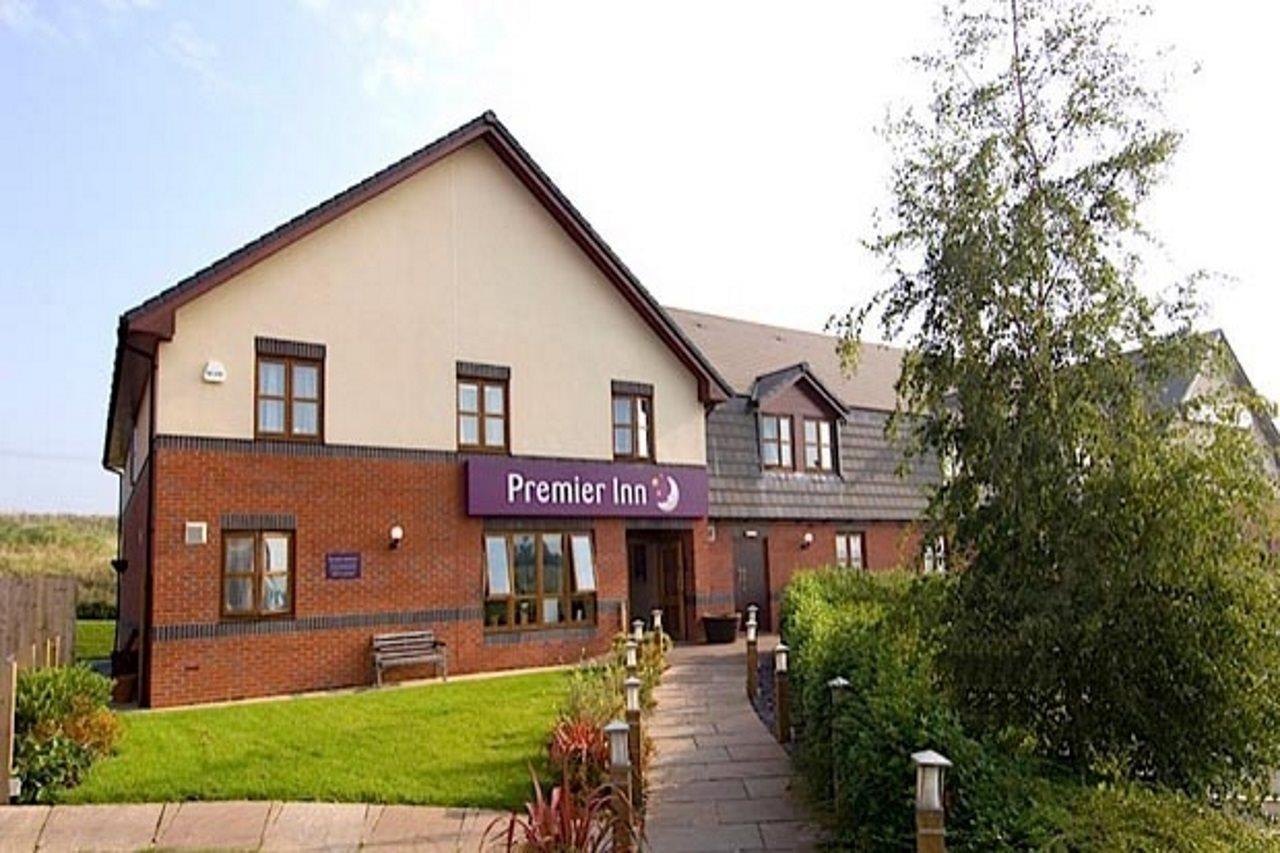 Premier Inn Ившем Экстерьер фото